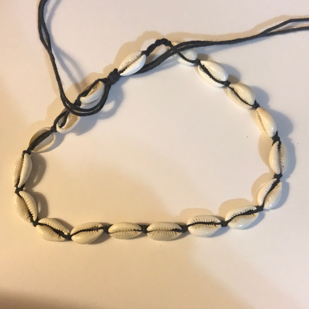 Shell necklace